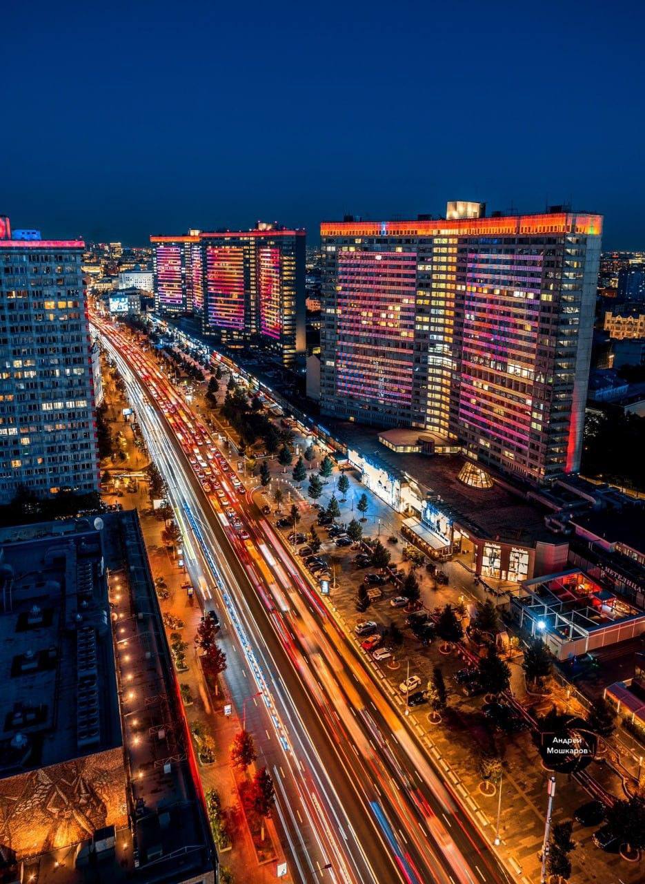 ﺷﺎر ع ارﺑﺎت اﻟﺠﺪﻳﺪ  Noviy Arbat street